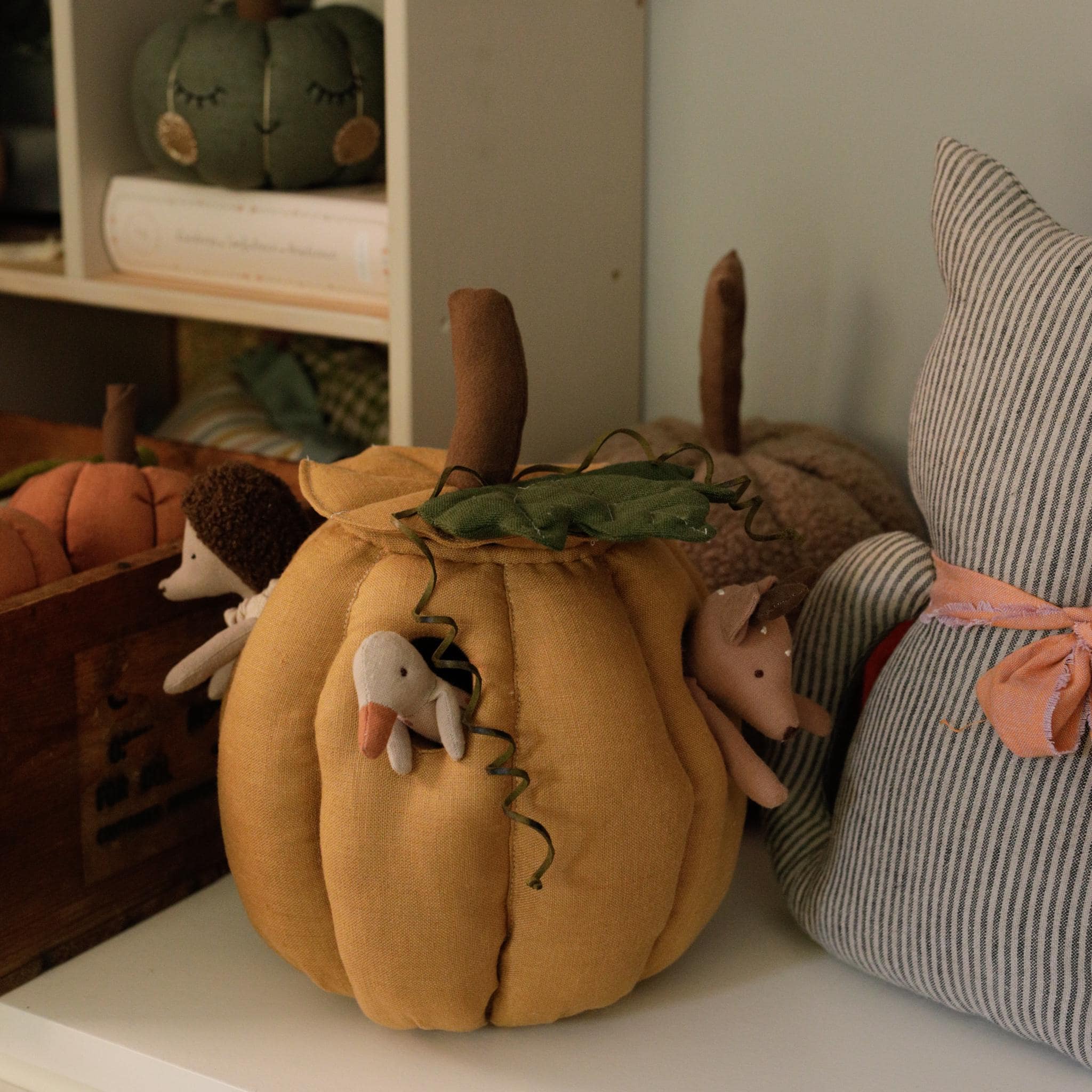 Fabric Pumpkin Sewing Pattern PDF, Hollow Pumpkin Tutorial, Autumn Fall Decor Sewing Pattern, Stuffed Pumpkin House, Woodland Toy Pattern
